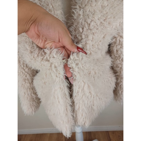 BB Dakota Faux Sherpa Sweater - Picture 4 of 7